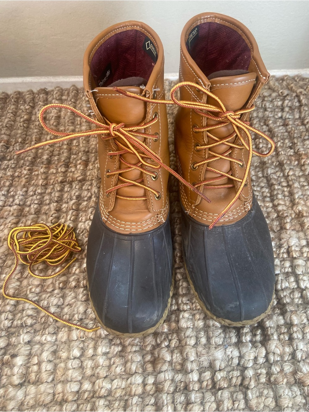 L.L. Bean 8" Gore-Tex Thinsulate Duck Boots Women's Size 11 Wide Item 212081 USA